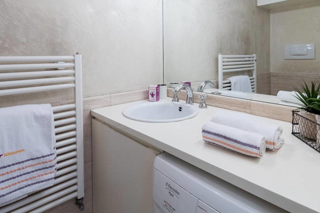 Joivy Lovely Flat For 5 Close To Sforzesco Castle Mailand Exterior foto